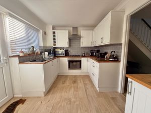 Photo 11- click for photo gallery